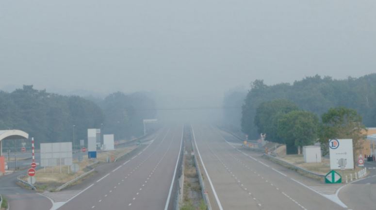 Francë, zjarri shkatërron 800 hektarë pyll pranë Fontainebleau pranë Parisit, mbi 1000 banorë në rrezik (VIDEO)
