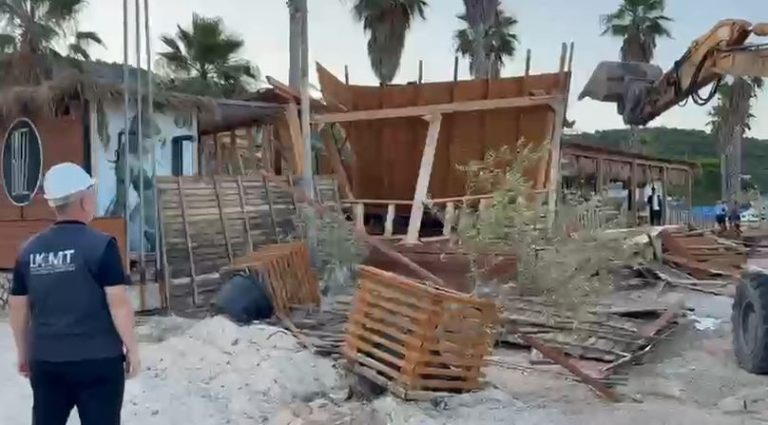 IKMT shemb ‘beach barin’ pa leje në Jalë