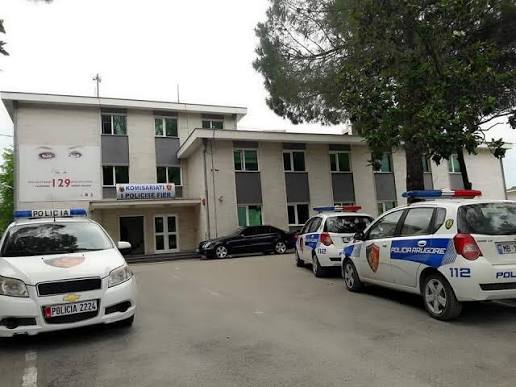 Dhunimi i 17-vjeçares në Fier, familja e 15-vjeçares kërkon falje: Vajza jonë ka nevojë për trajtim