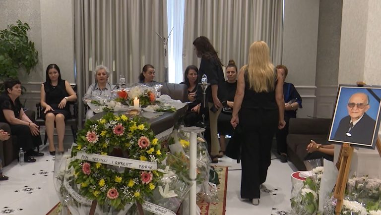 I jepet lamtumira e fundit aktorit të njohur Koço Qendro