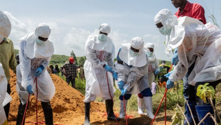 Numri i rasteve të konfirmuara me Ebola në Kongo rritet në 1,460