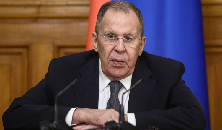 Lavrov: Sulmet e SHBA-së ndaj Iranit mbyllin dyert për marrëveshje