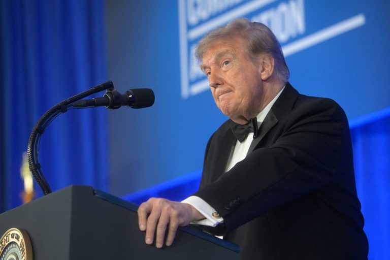 “Nuk do ta lejojmë këtë të ndodhë”, Trump paralajmëron prerë Iranin: Nuk do të ketë kurrë armë bërthamore
