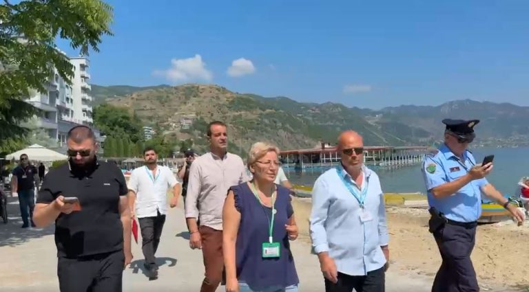 Task-forca monitoron Pogradecin, mbi 60% e vijës bregliqenore të Pogradecit mbetet plazh publik