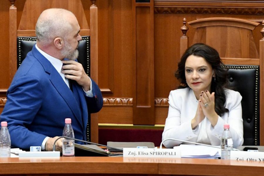 Spiropali publikon mocionin e dorëzuar në Asamble, kërkon reformimin e PS-së dhe ndryshimin e sistemit zgjedhor
