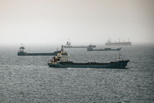Çmimet e naftës rriten pas sulmeve të reja të SHBA-së ndaj Iranit