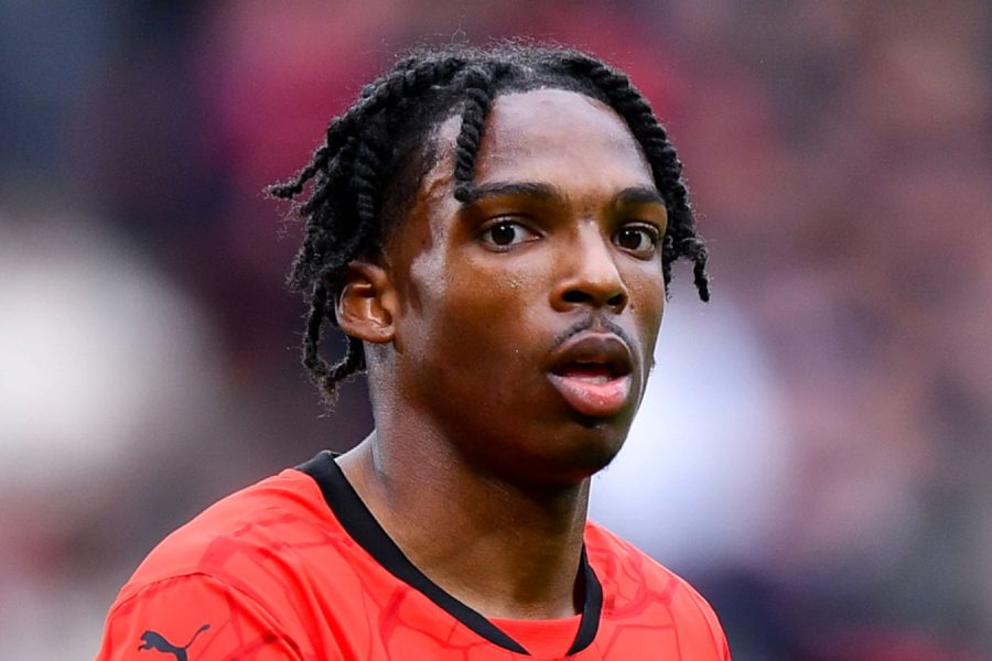 Liverpool arrin marrëveshjen me Jeremy Jacquet, mbrojtësi francez do t’u bashkohet “The Reds”