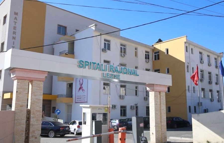 Shkoi për mjekim me armë me vete, 54-vjeçarit nga Lezha i shkrepet pistoleta aksidentalisht