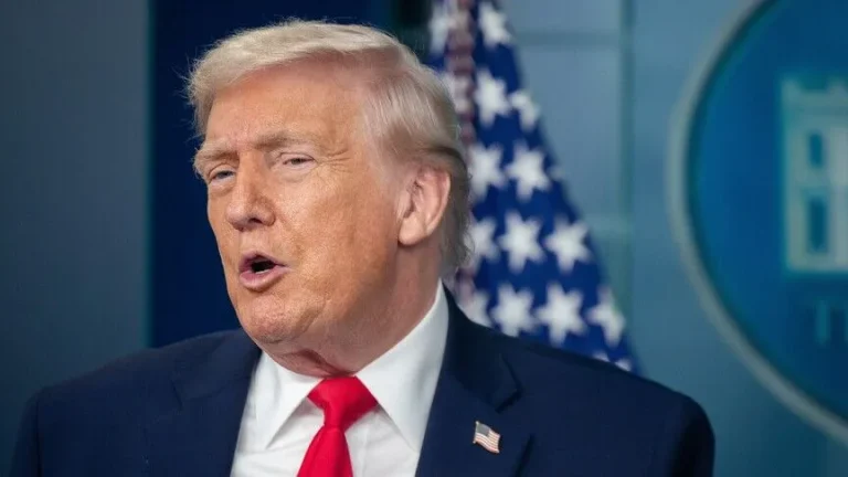 Trump: Irani duhet të zgjedhë mes marrëveshjes dhe pasojave