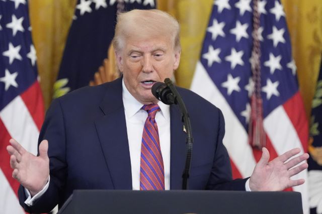SHBA-të u kthejnë 81 mld dollarë kompanive, Gjykata Supreme i shpall tarifat e Trump të paligjshme